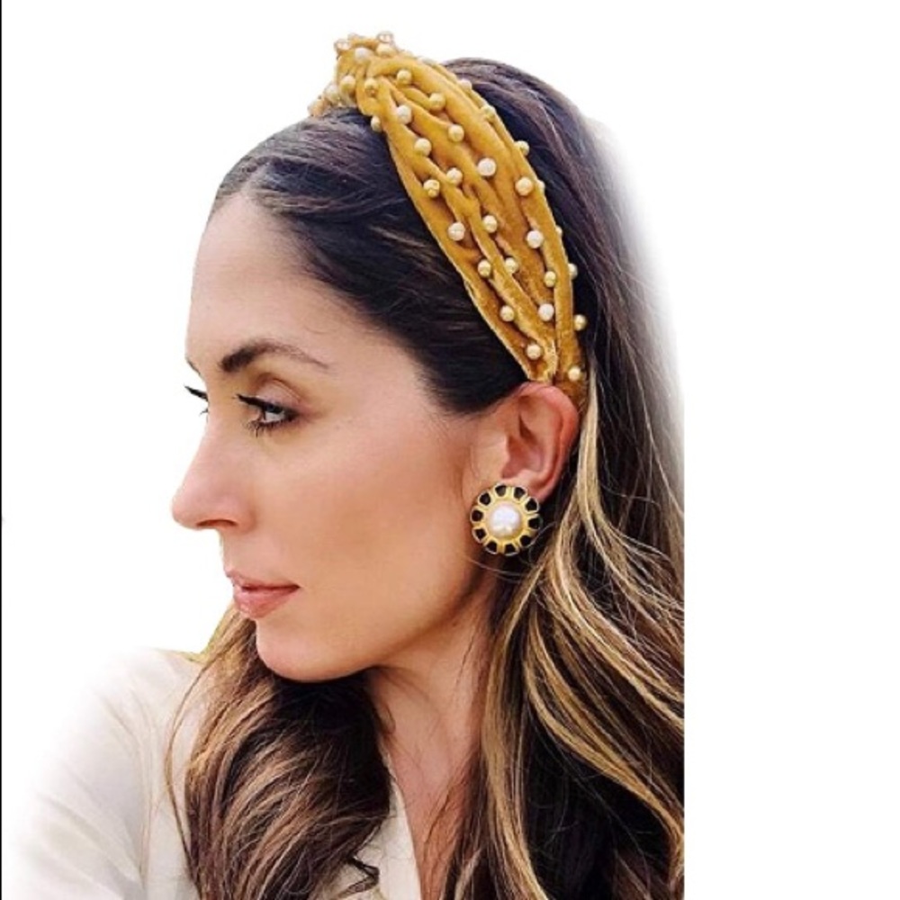 SALE‼️ Mustard Yellow Pearl Velvet Headband - Picture 1 of 1